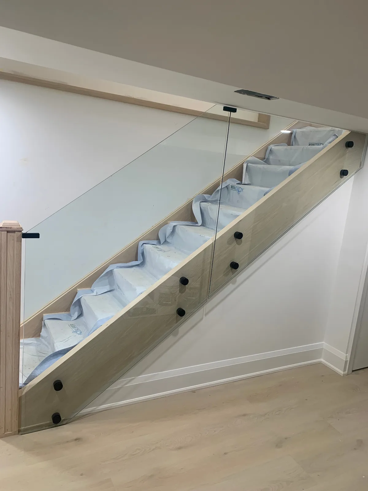 Glass railing on staircase